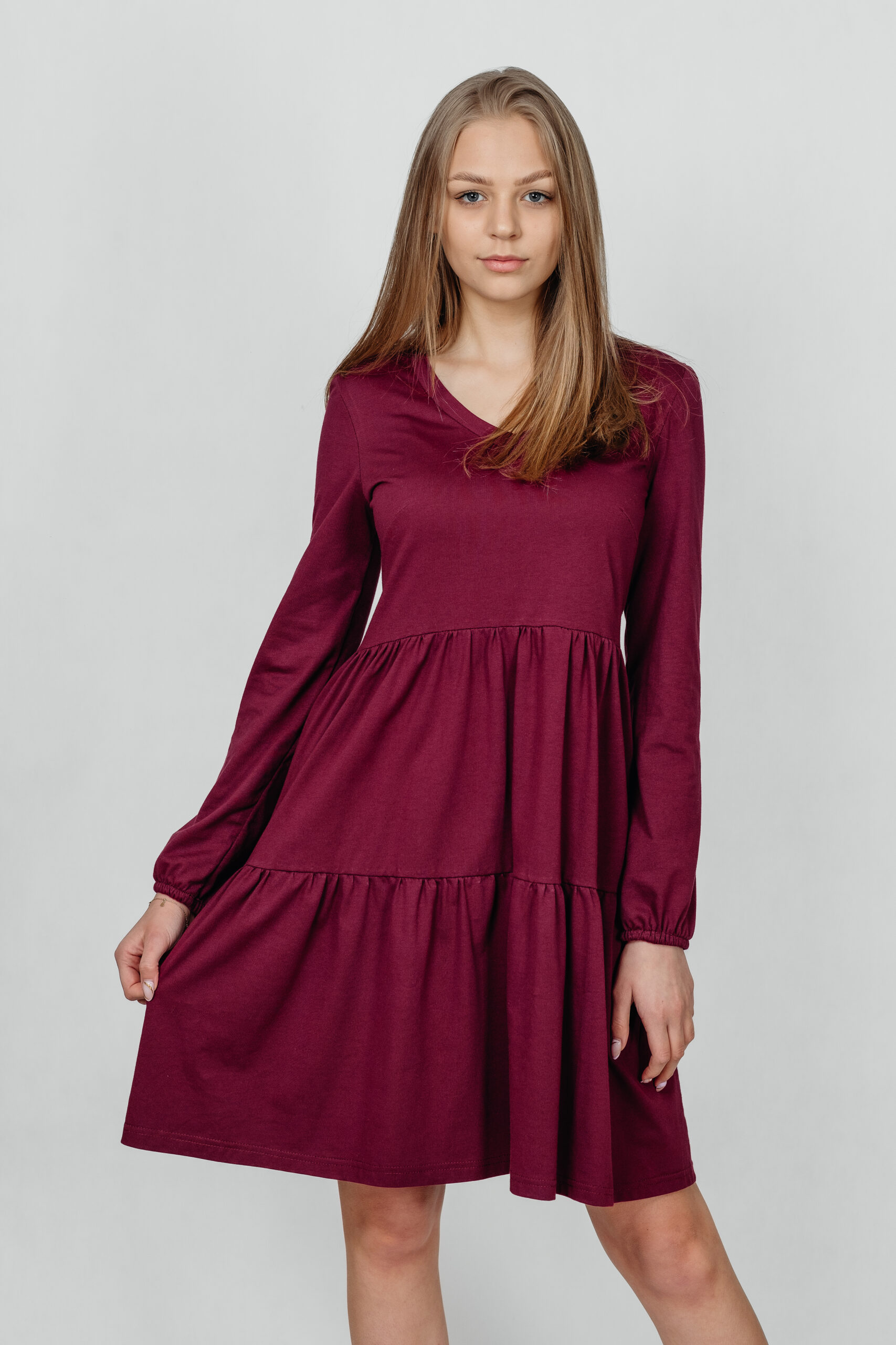 ROSA-sukienka z falbanami kolor Burgund