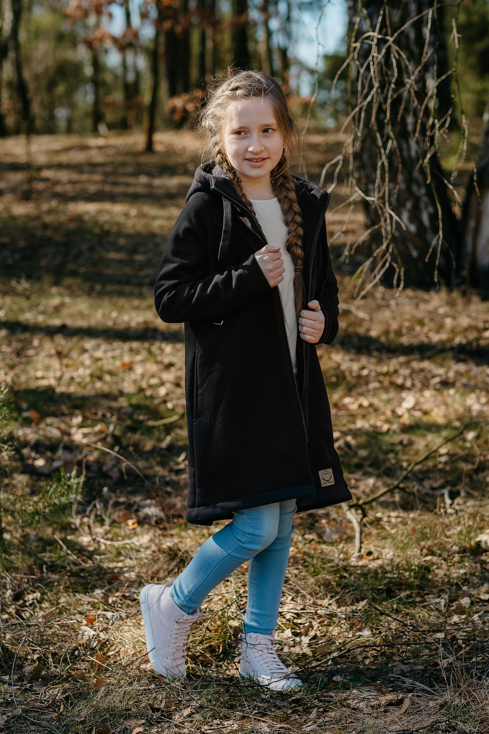 MAŁA NATURA - płaszczyk dresowy kolor Czarny