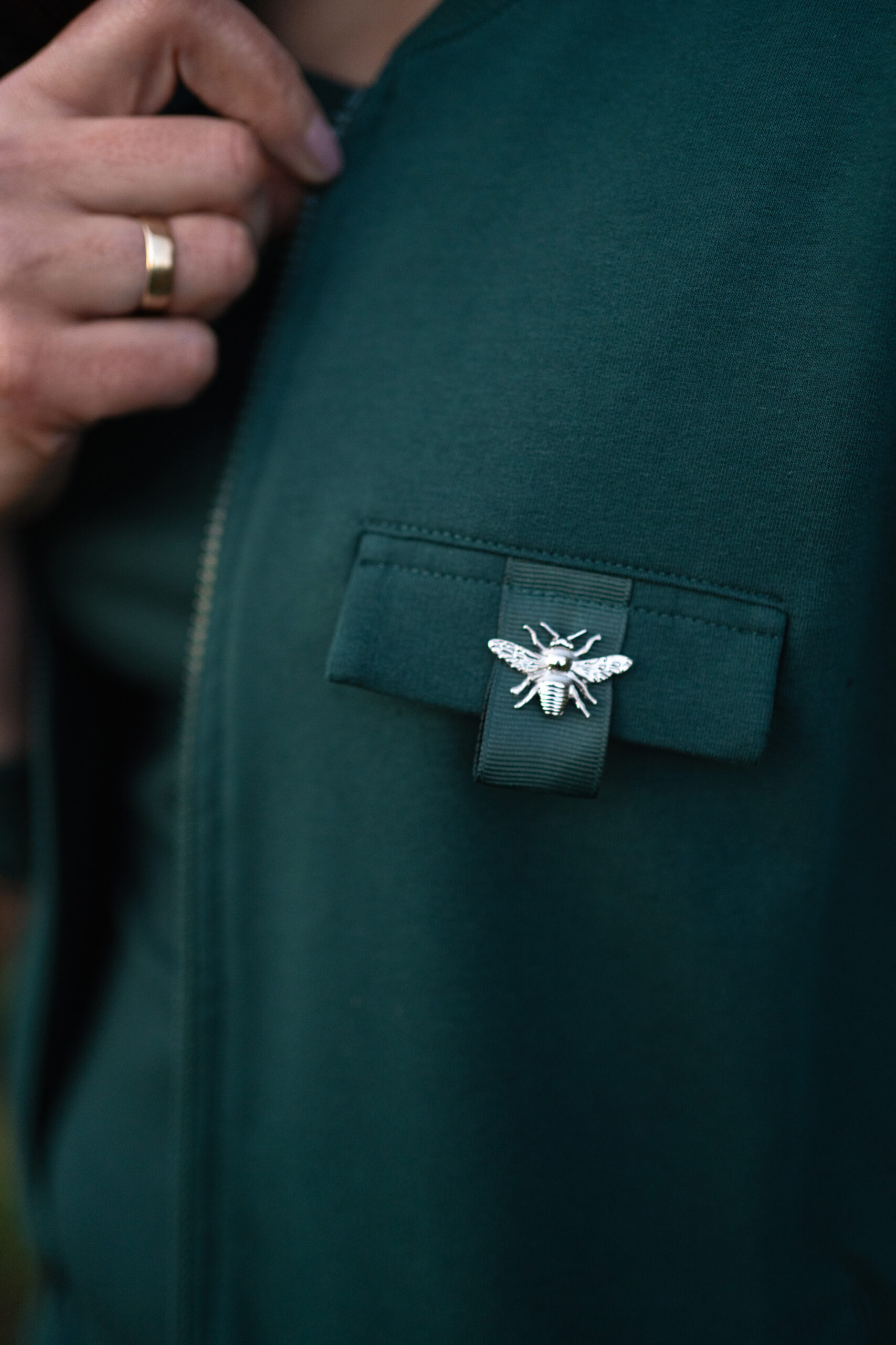 LENA - bomberka dresowa kolor Szmaragdowa zieleń - obrazek 3