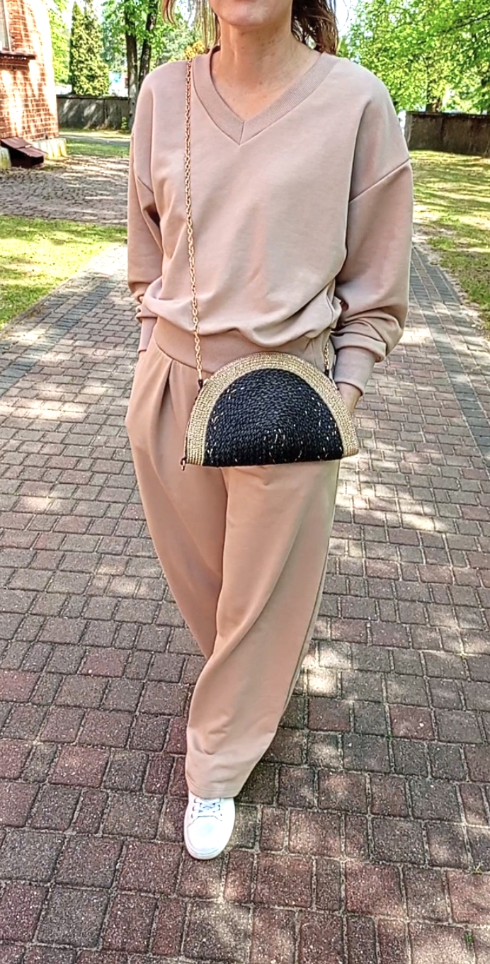 Komplet dresowy LIDIA kolor Beż